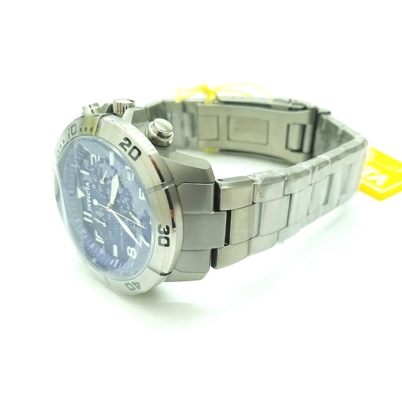 Invicta 5994 Sports Chronograph Titanium Watch - Picture 5 of 8